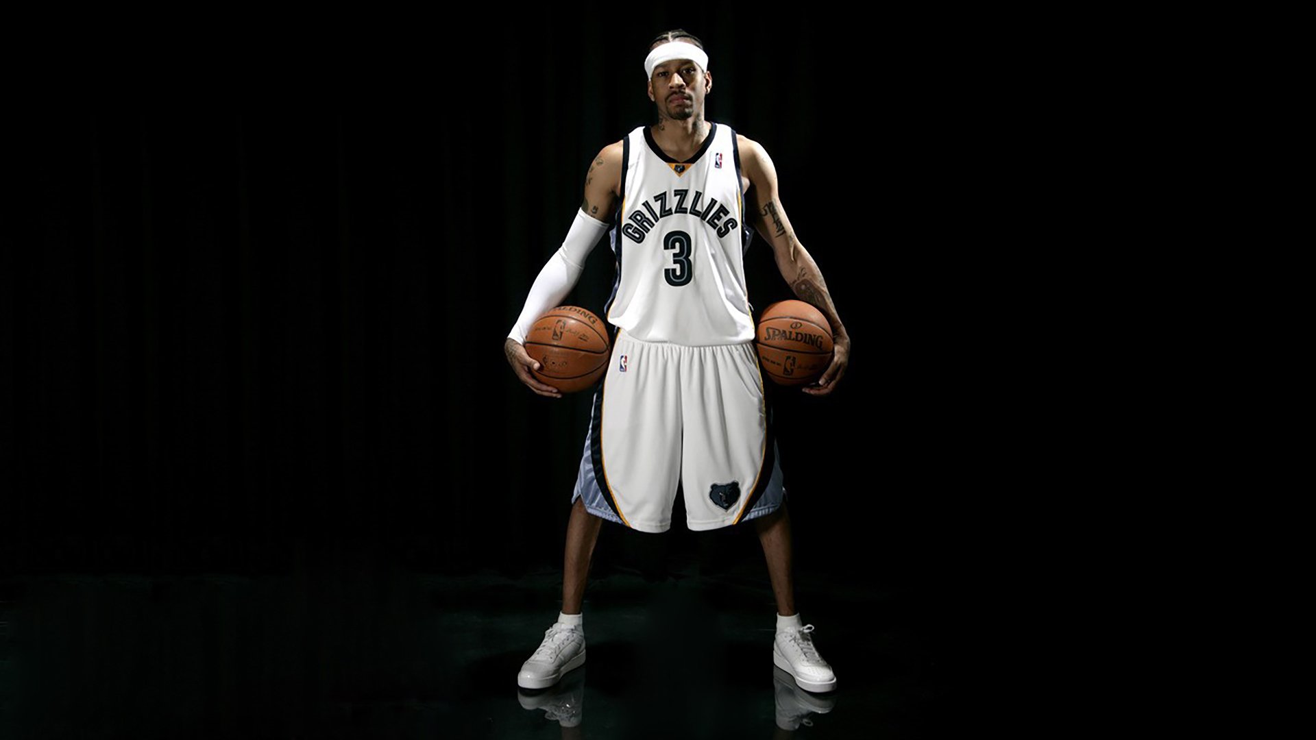 NBA季后赛激战正酣 凯尔特人险胜雄鹿扳平大比分